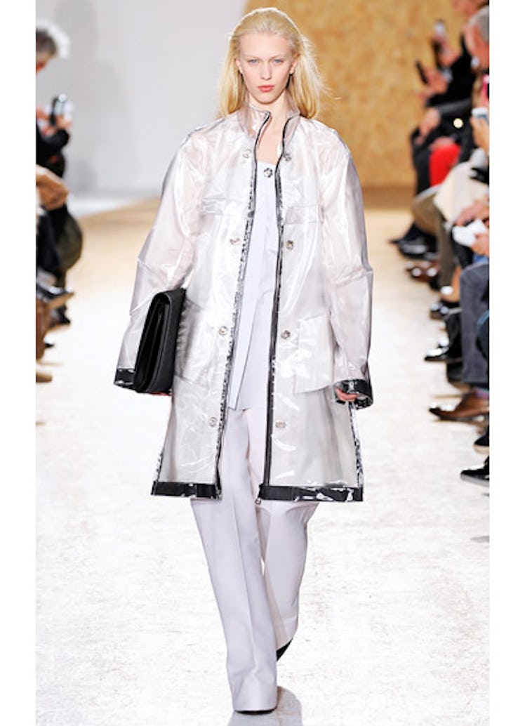 fass-margiela-fall-2013-runway-08-v.jpg