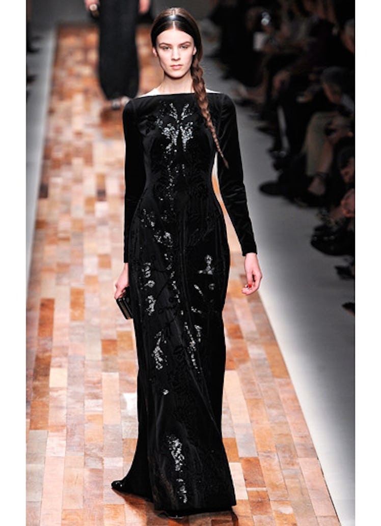 fass-valentino-fall-2013-runway-63-v.jpg