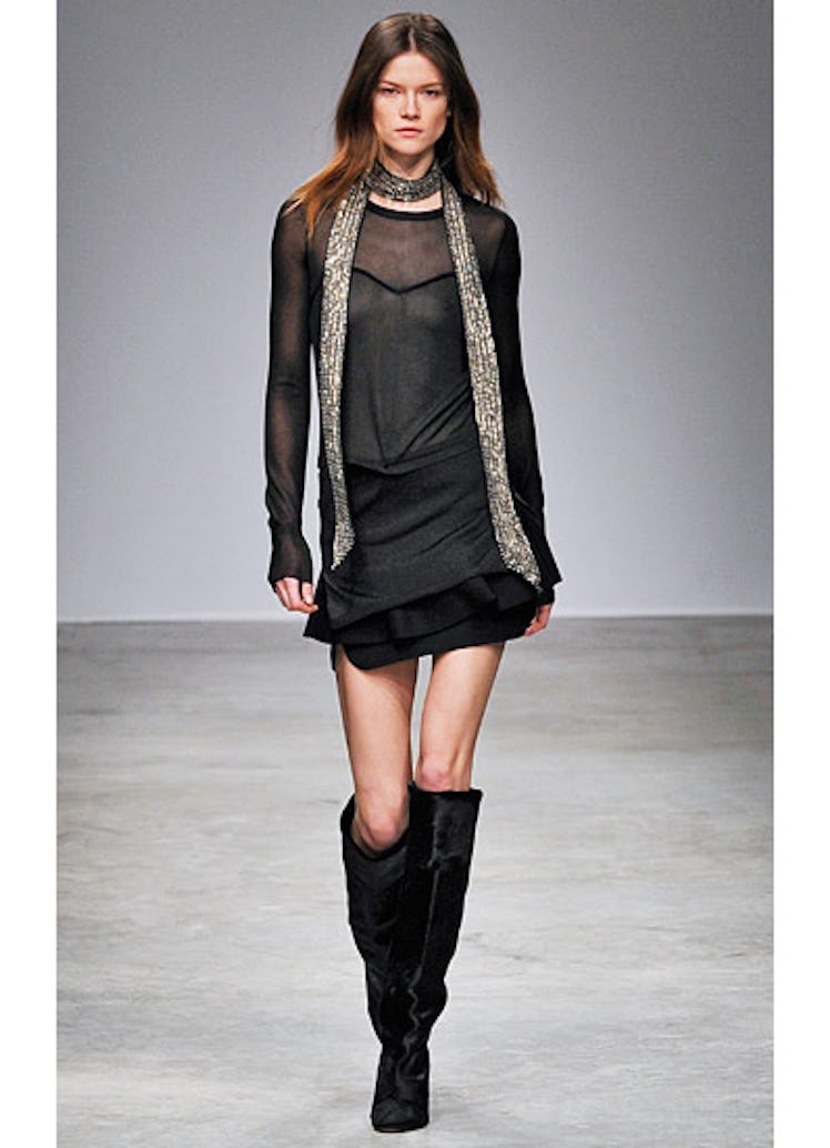 fass-isabel-marant-fall-2013-runway-29-v.jpg