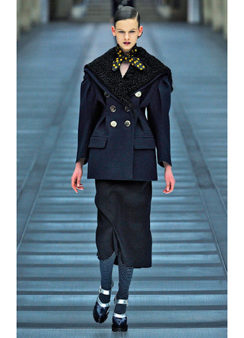 fass-miu-miu-fall-2013-runway-01-v.jpg