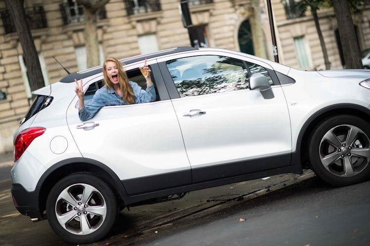 paris-fashion-week-spring-2014-street-style-day8-36