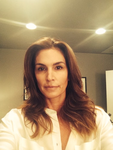 cindy crawford selfie