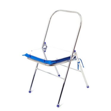 Maja Cule’s “INTERN” folding chair.