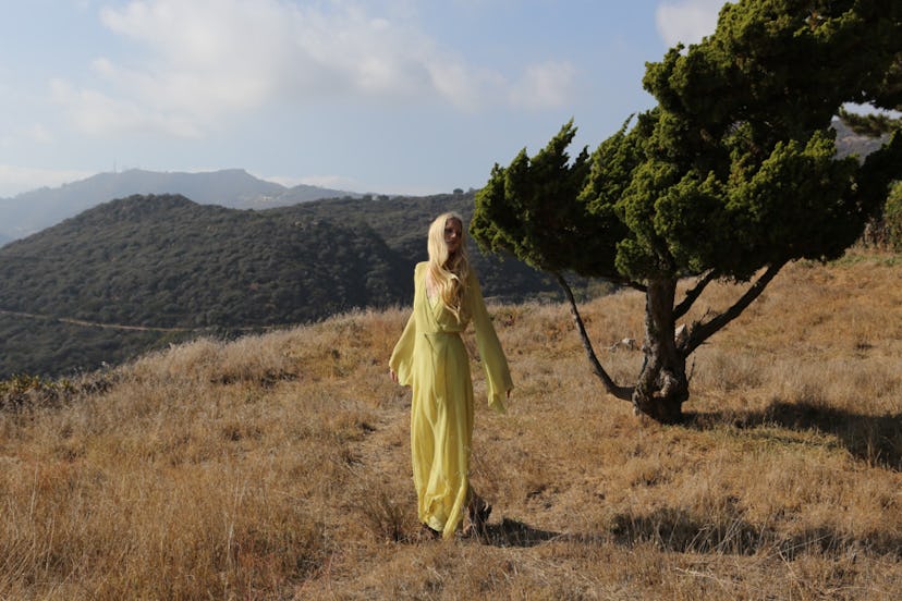 Kirsty Hume by Annabel Mehran.