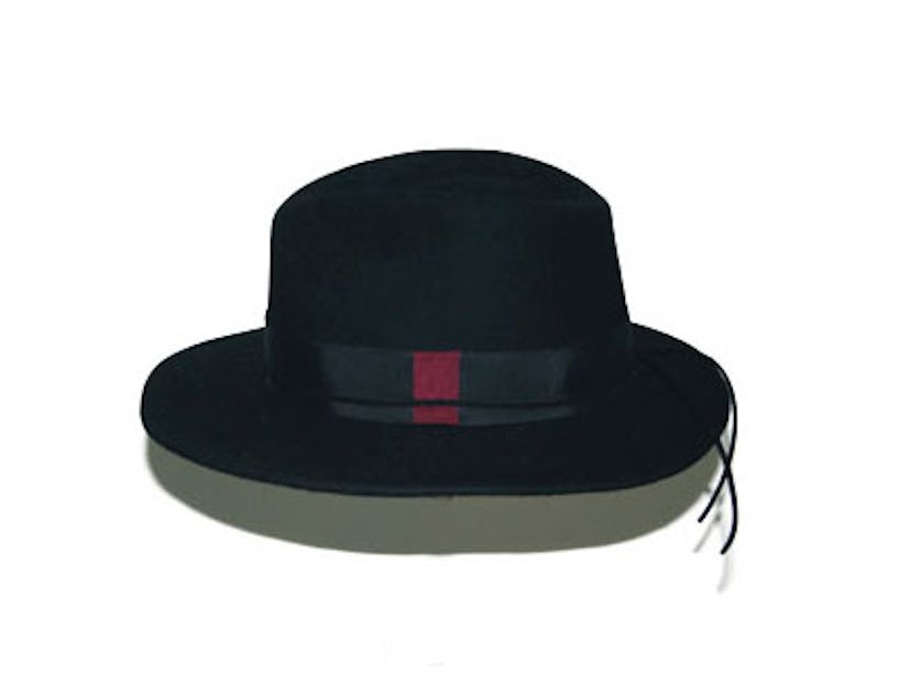 Anda and Masha hat