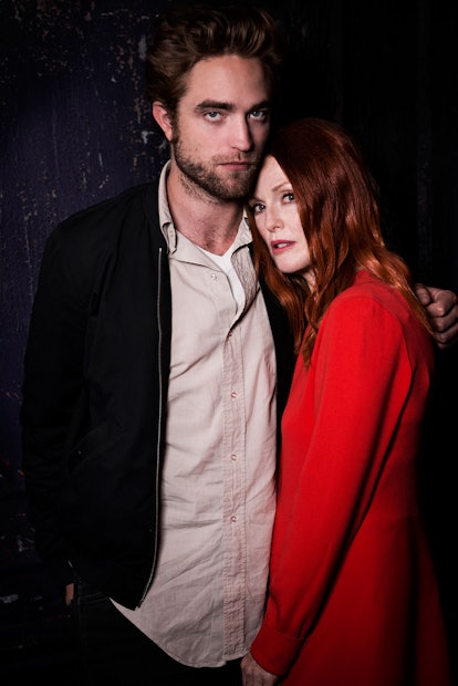 Robert Pattinson and Julianne Moore (Maps to the Stars)