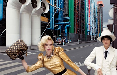 Louis Vuitton editorial photo. Image of city, fashion - 44377616