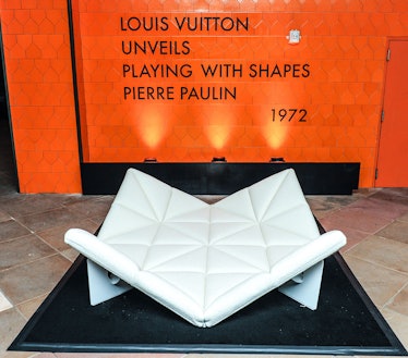 Louis Vuitton playing with Shapes/ Pierre Paulin, 1972 