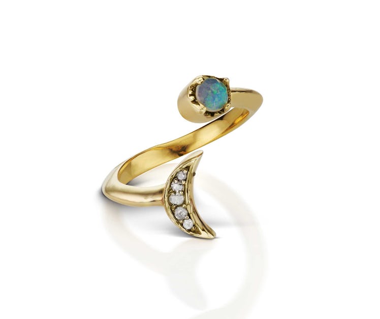 Mania Mania yellow gold and opal ring