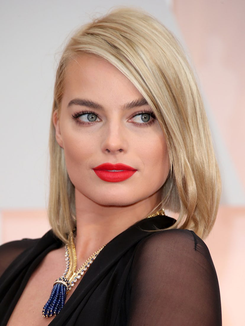 Margot Robbie in a Van Cleef and Arpels necklace