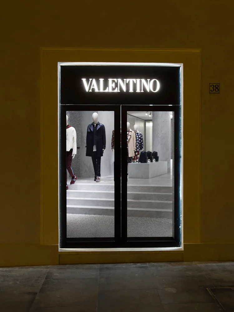 Valention Rome Valentino Rome Relive Valentino's AW22 Couture Show Set On Rome's
