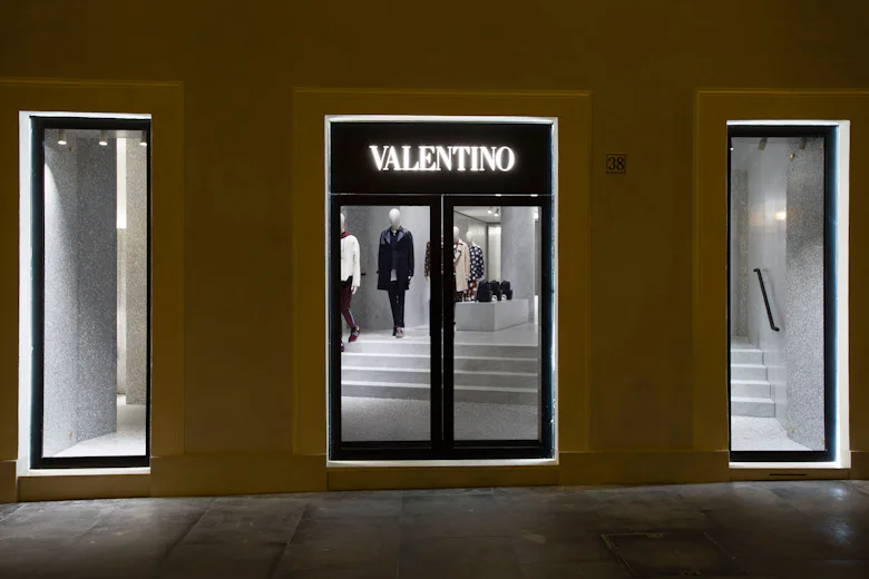 Valentino Storefront Rome Photos: Ciao Valentino!