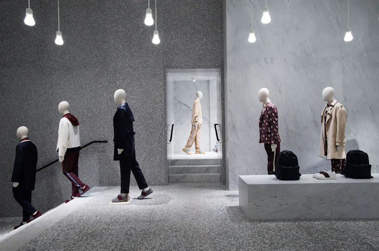 Valentino Storefront Rome Photos: Ciao Valentino!