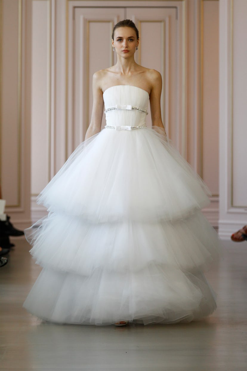 SS16 OSCAR DE LA RENTA