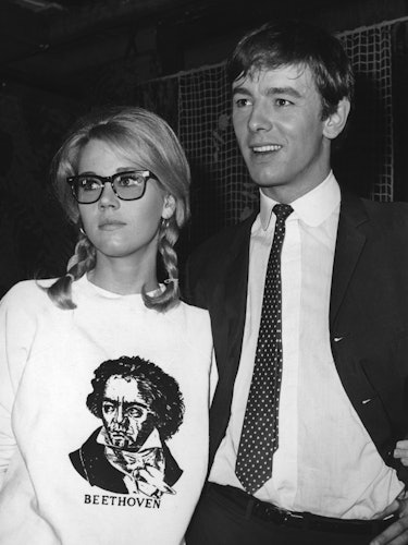 Jane Fonda with Peter McEnery on the set of “The Game Is Over”