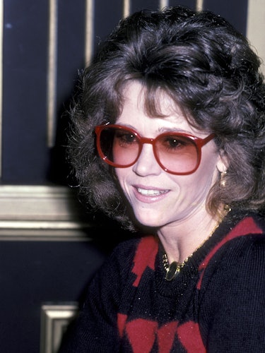 Short and black-haired Jane Fonda in 1982