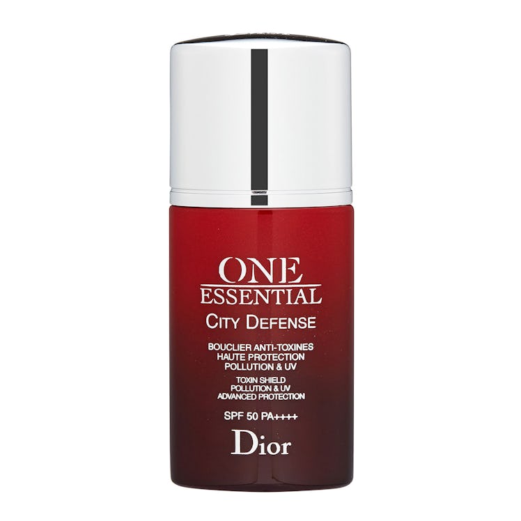 Dior One Essential City Defense SPF 50,