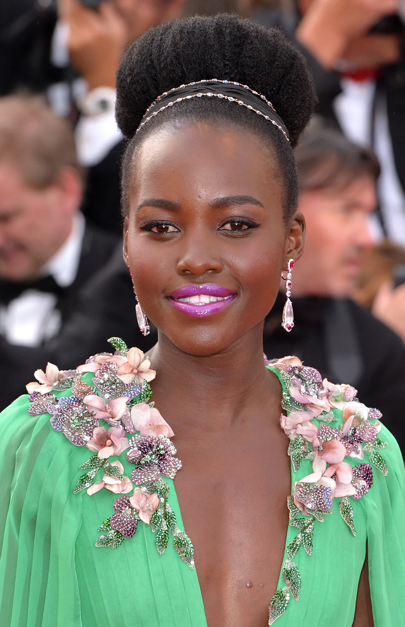 On National Lipstick Day, A Guide to Wearing Bold Lip like a Celebrity
