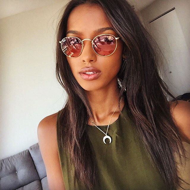 Ray sales ban girl