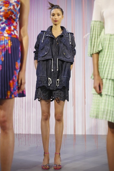WOMEN'S SPRING-SUMMER 2016 SHOW: LOOKS FROM THE COLLECTION - News