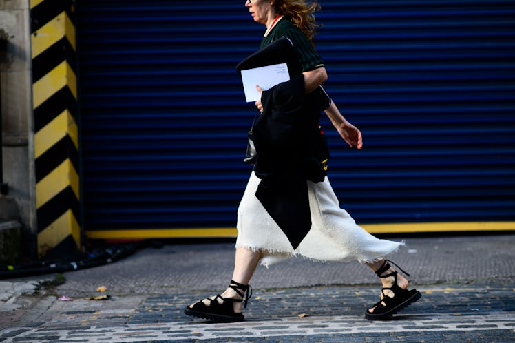 London Fashion Week Spring 2016 street style