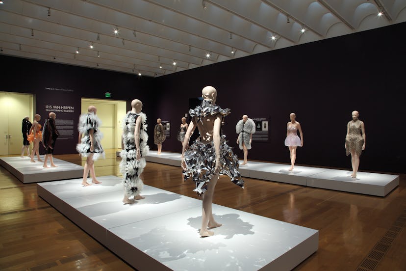 EXH_1149 Van Herpen IMG_0426