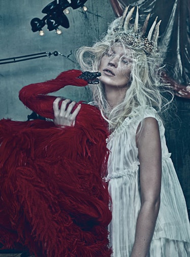 fass-kate-moss-cover-story-march-2012-04-l