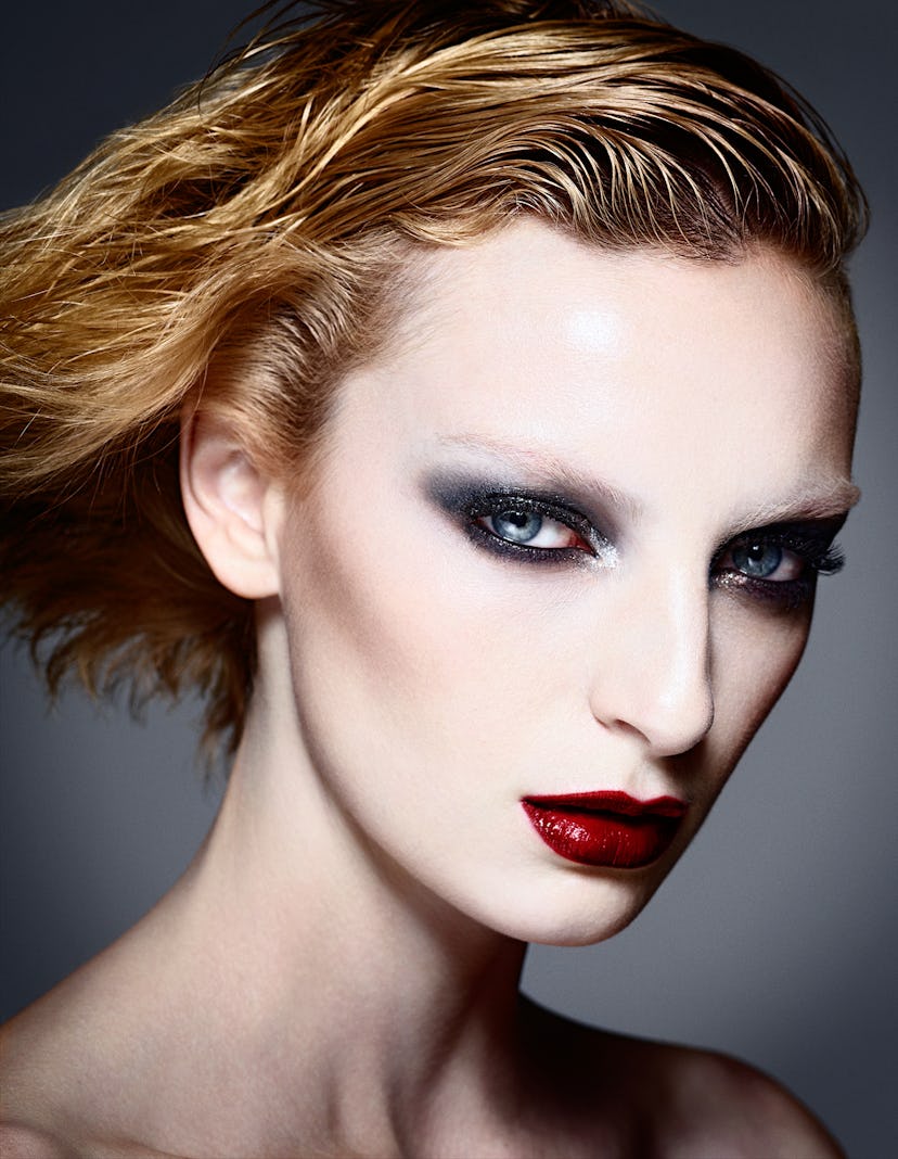 How to Wear Glitter Eyeshadow
