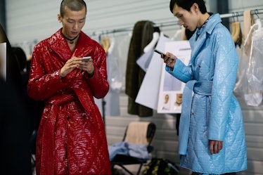 Yana-Davydova-Backstage-KENZO-Paris-Mens-Fashion-Week-Fall-Winter-2016-YD0332