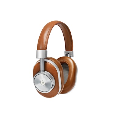 3.-MASTER-&-DYNAMIC-$549-MASTERDYNAMIC.COM