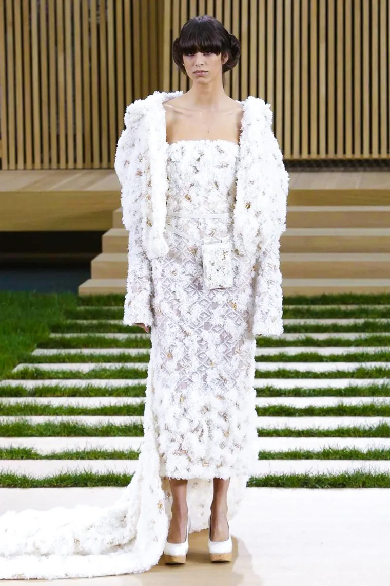 Couture Spring 2016’s Highlights: Chanel, Givenchy and More