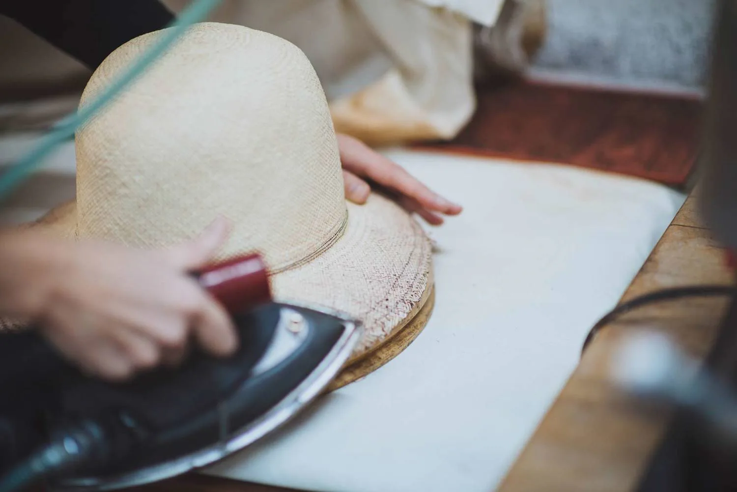 Milliner Albertus Swanepoel Is Having A  display picture 1