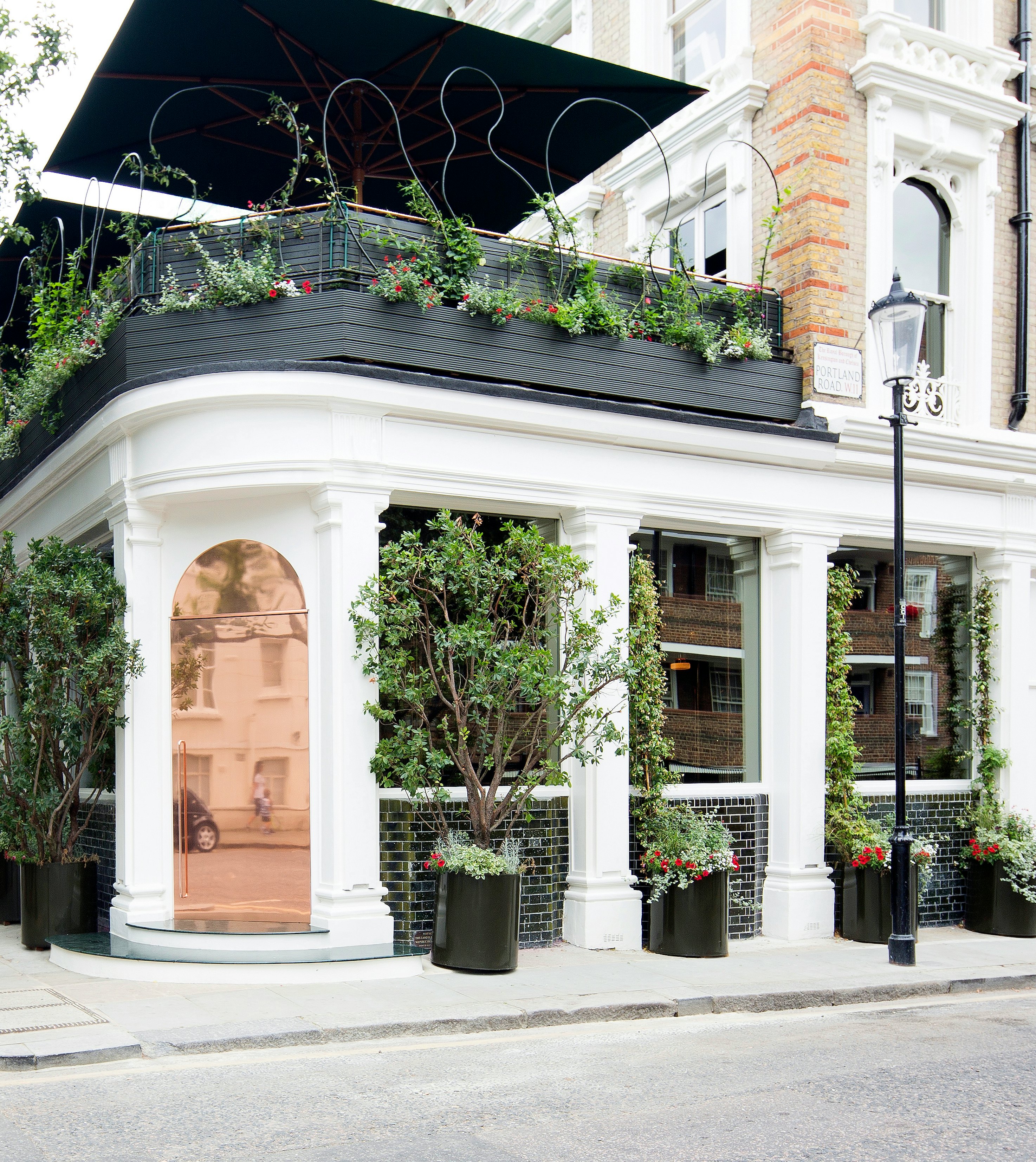 London s Casa Cruz is Fashion s New Watering Hole