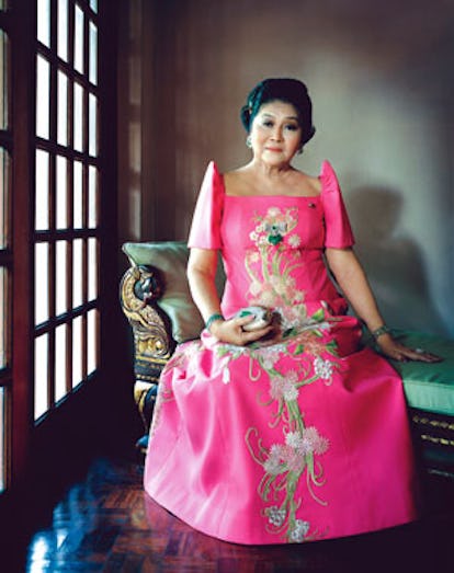 cear_imelda_marcos_01_v.jpg