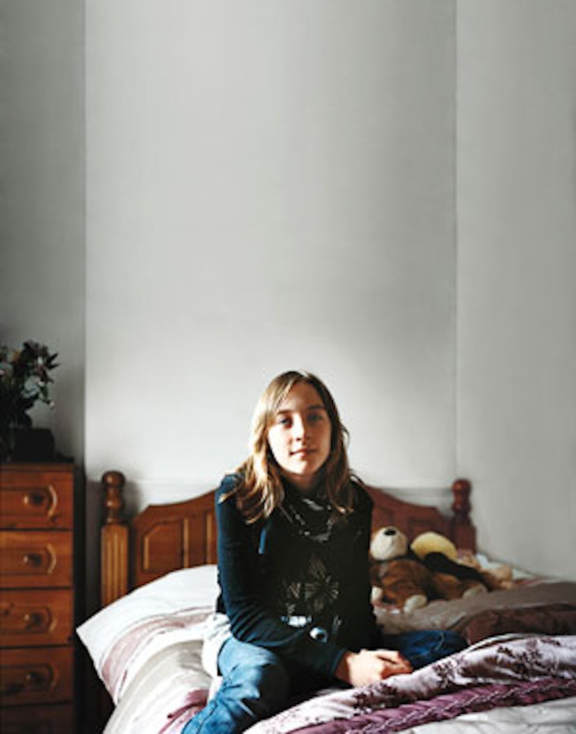 arar_saoirse_ronan_01_v.jpg