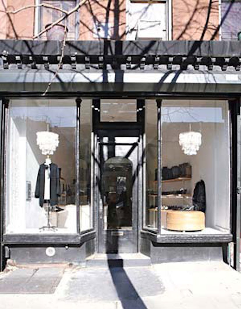 faar_consignment_01_v.jpg