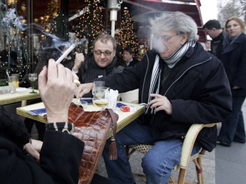 blog_paris_smoking.jpg