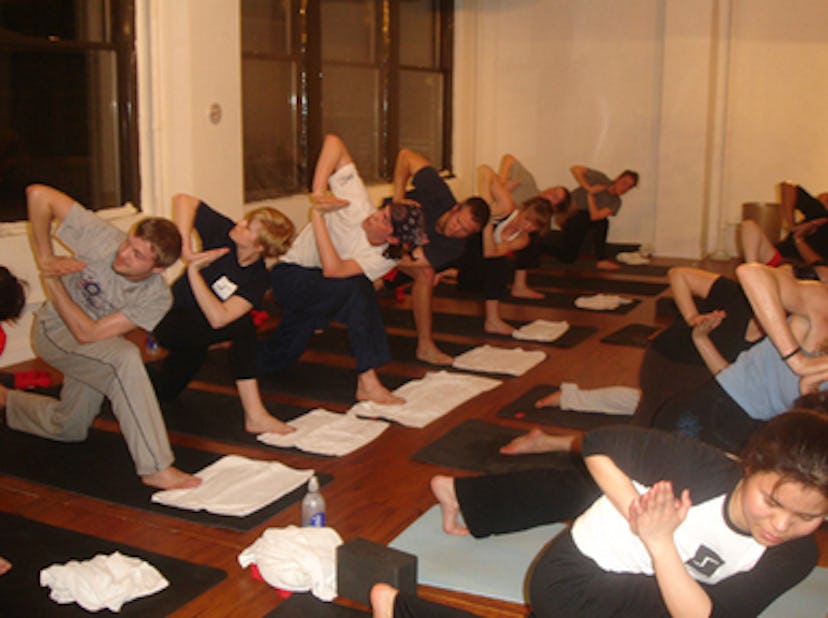 blog_yoga_classroom-thumb-386x288.jpg