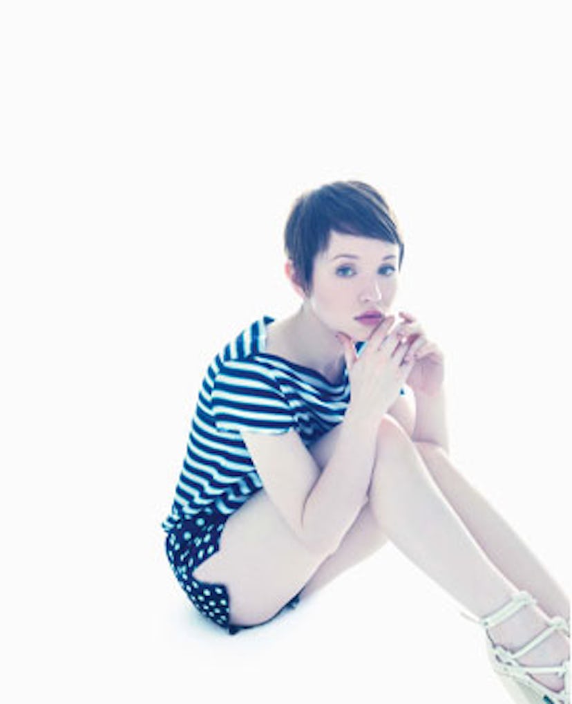 cear_emily_browning_v.jpg
