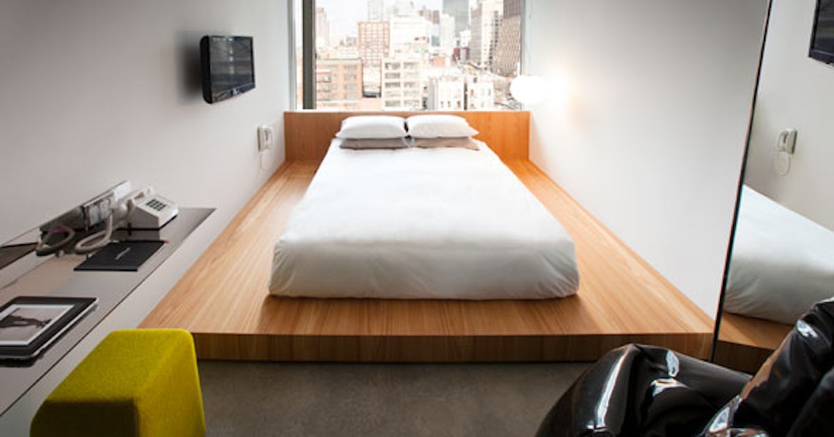 Sept 3: Hôtel Americano