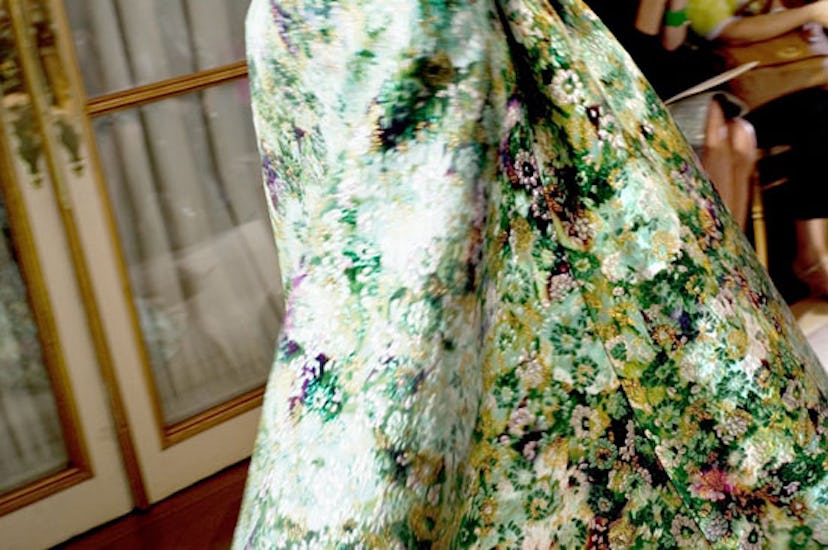 blog-giambattista-valli-fall-2012-couture-h.jpg