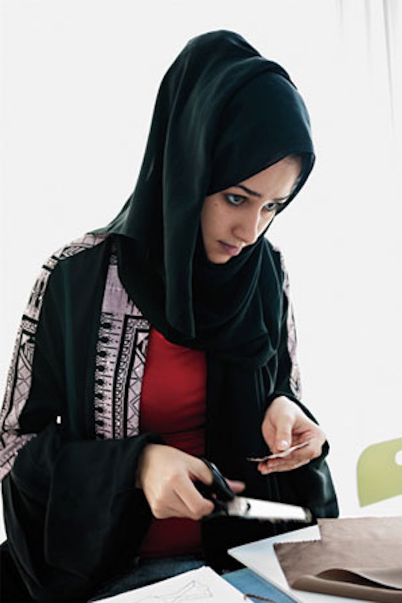 faar-saudi-arabian-fashion-school-01-v.jpg