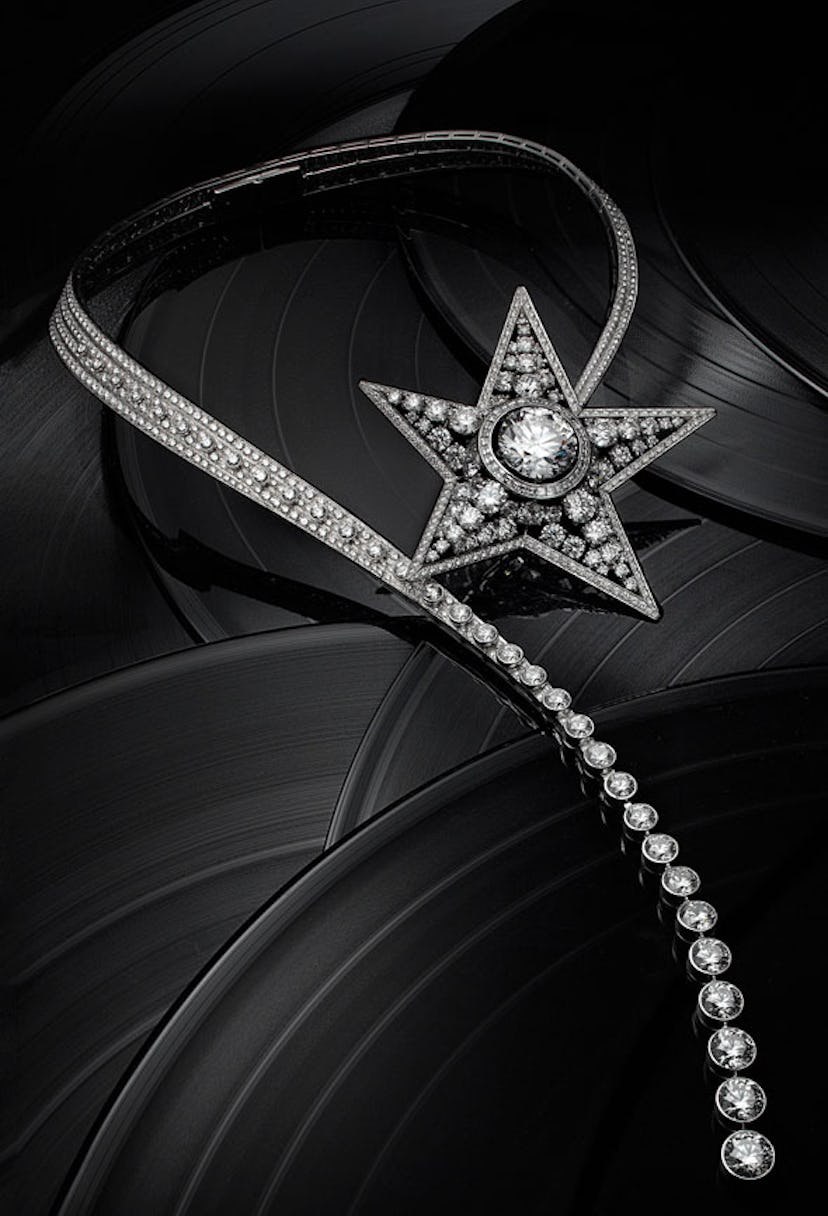 acar-star-necklace-h.jpg