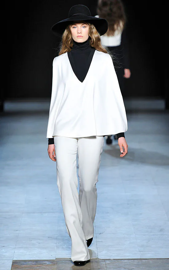 One Look, One Line: Giulietta