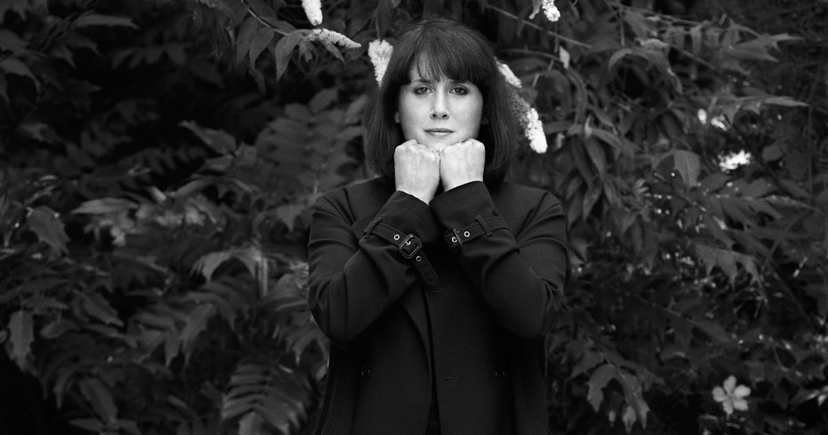 Shona Heath Setting a new Standard