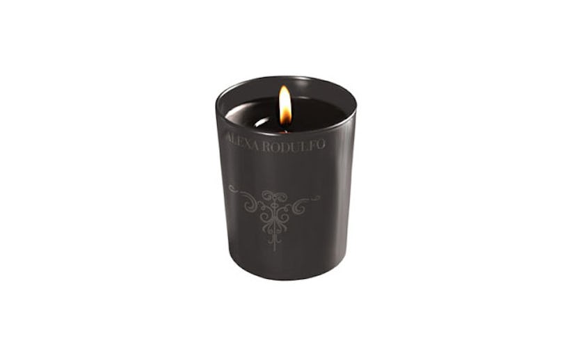bear-alexa-rodulfo-candle