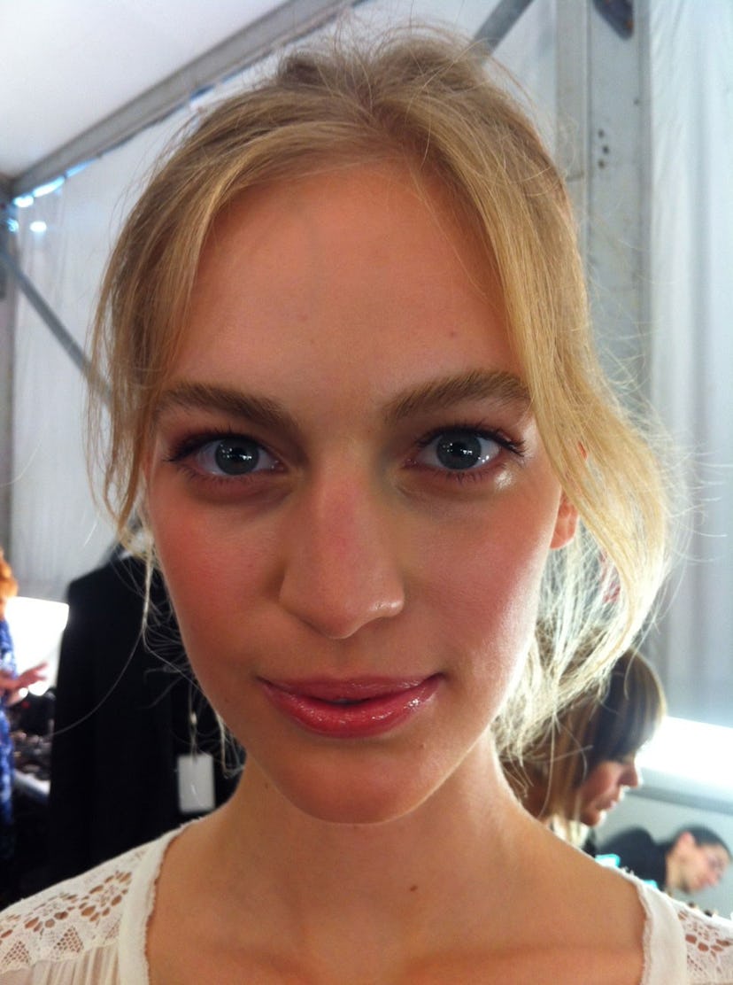 diane-von-furstenberg-backstage-beauty-spring-2014