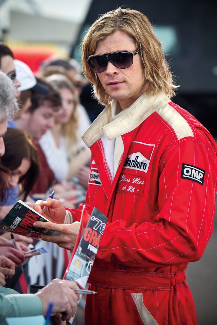 rush-chris-hemsworth-on-set-photographs-01