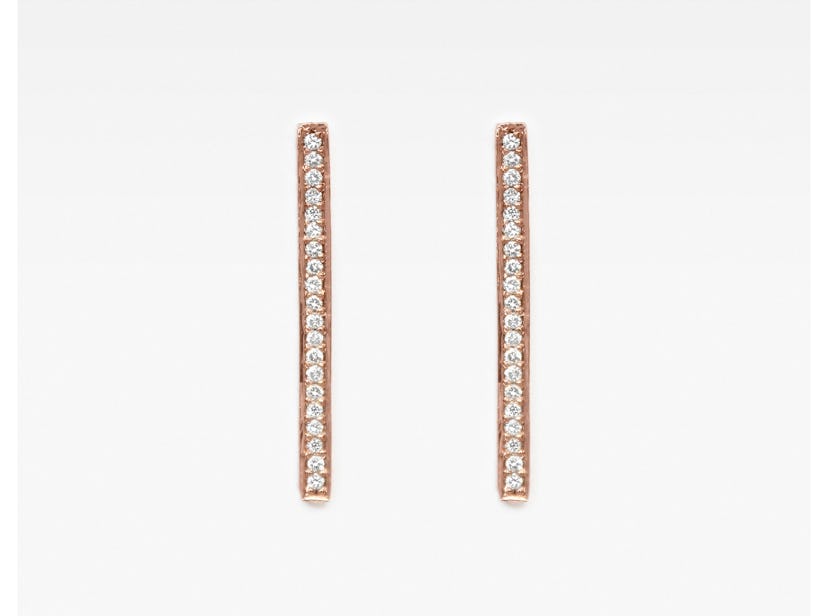 Vrai and Oro diamond line drop earrings