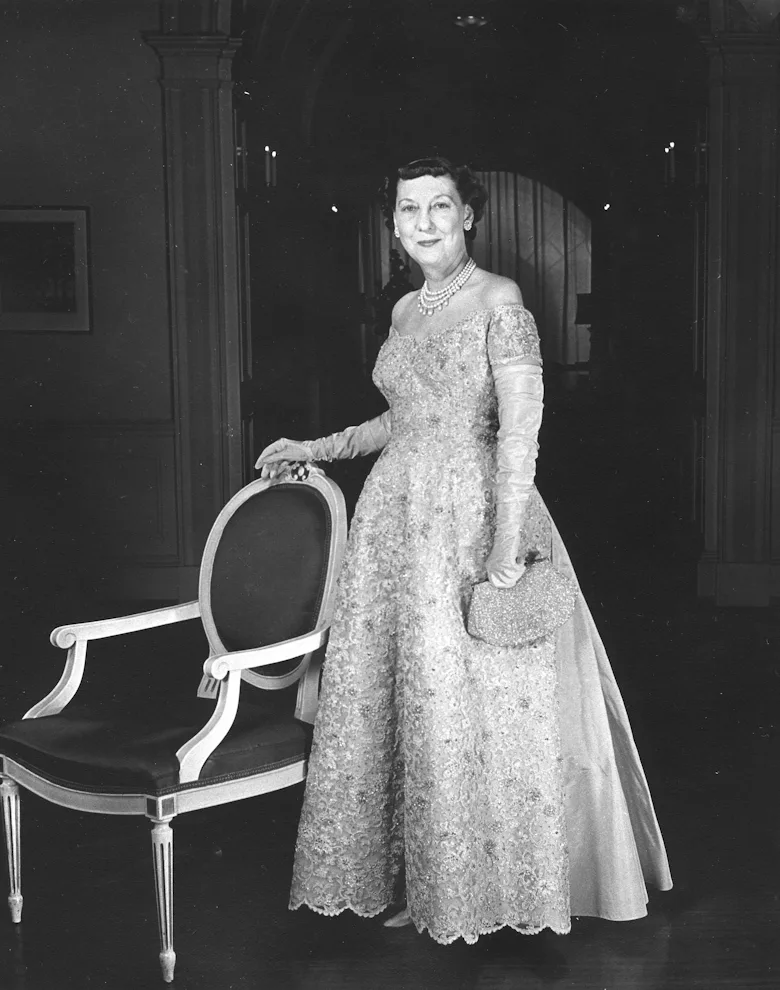 jackie kennedy inauguration dress beige First Lady Fashion: Jackie B. Kennedy : r/whatthefrockk